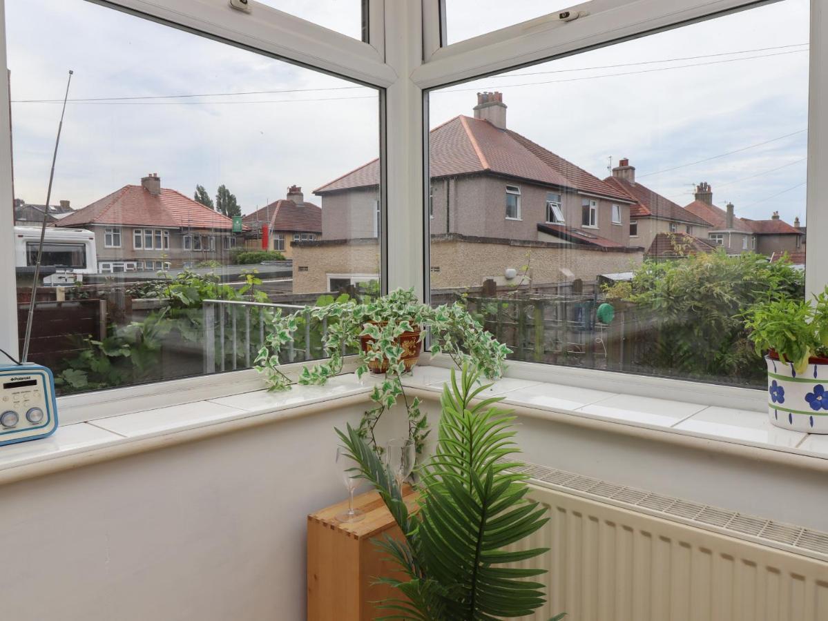 382 On The Bay Apartment Morecambe Bagian luar foto